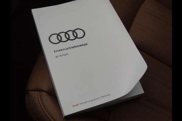 Audi e-tron 55 quattro Business edition 95 kWh | SOH 95% | 21 Inch | Camera | Apple Carplay | Sfeerverlichting | Stoelmemory |
