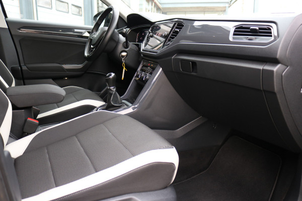 Volkswagen T-Roc 1.5 TSI Sport Xenon Led Virtuel cockpit Navi Pdc Bj:2020