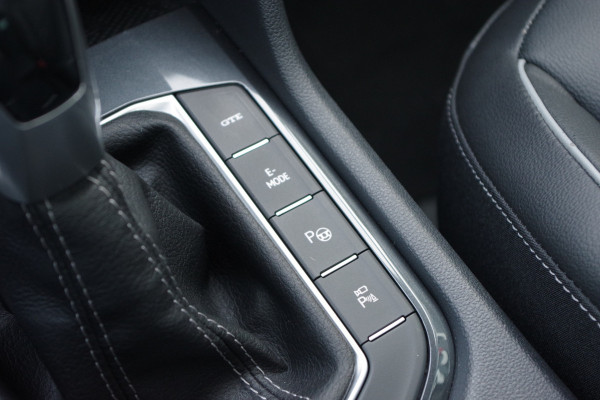 Volkswagen Tiguan 1.4 TSI 245 PK eHybrid R-Line Business PHEV, Panoramdak, Carplay, Adap. Cruise Control