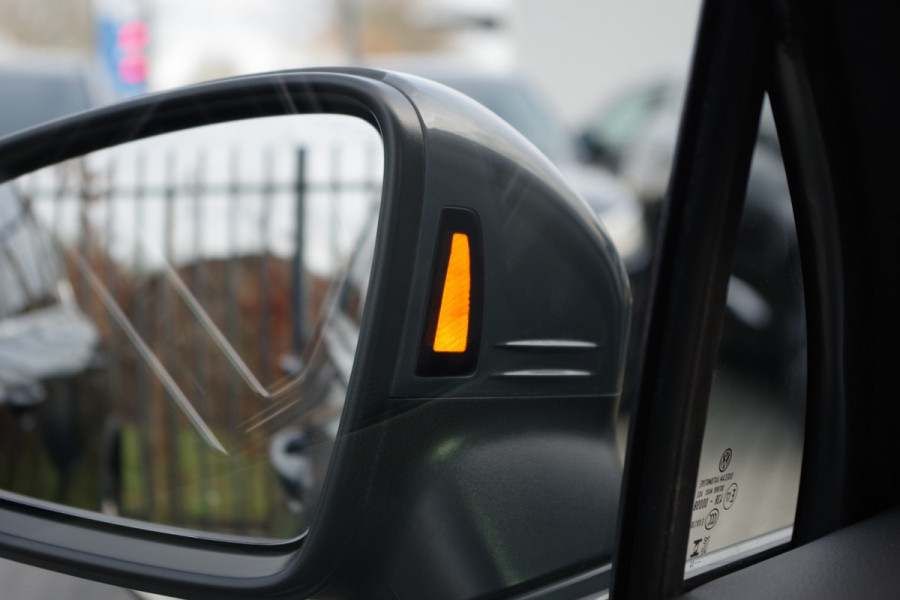 Volkswagen Tiguan 1.4 TSI 245 PK eHybrid R-Line Business PHEV, Panoramdak, Carplay, Adap. Cruise Control