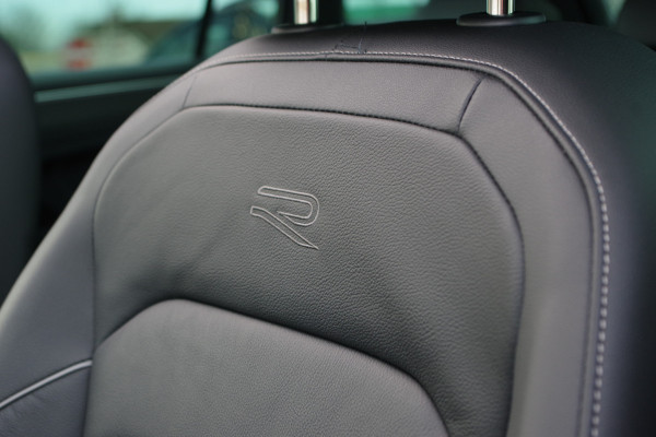 Volkswagen Tiguan 1.4 TSI 245 PK eHybrid R-Line Business PHEV, Panoramdak, Carplay, Adap. Cruise Control