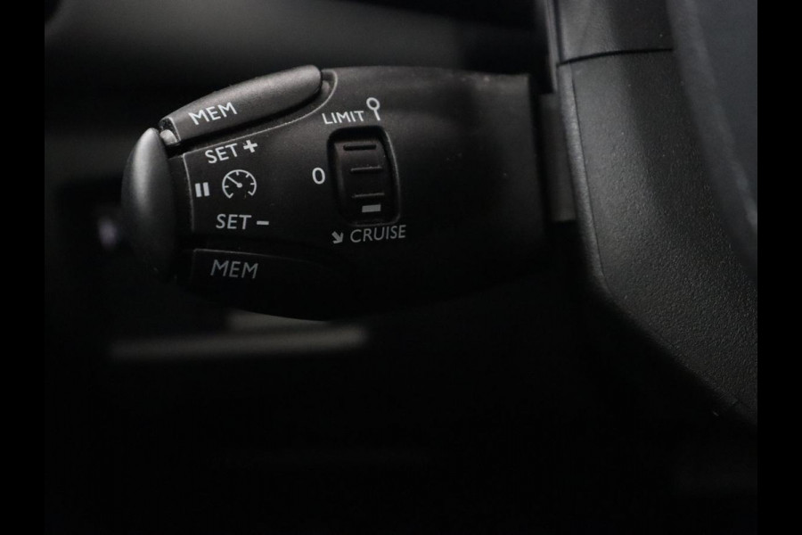 Citroën C5 Aircross 1.6 Plug-Hybrid 225 Business | Trekhaak | Camera | Carplay | Navigatie | Digital Cockpit | Parkeerhulp | Climate control | 18'' | Cruise control | Bluetooth | Dodehoek detectie