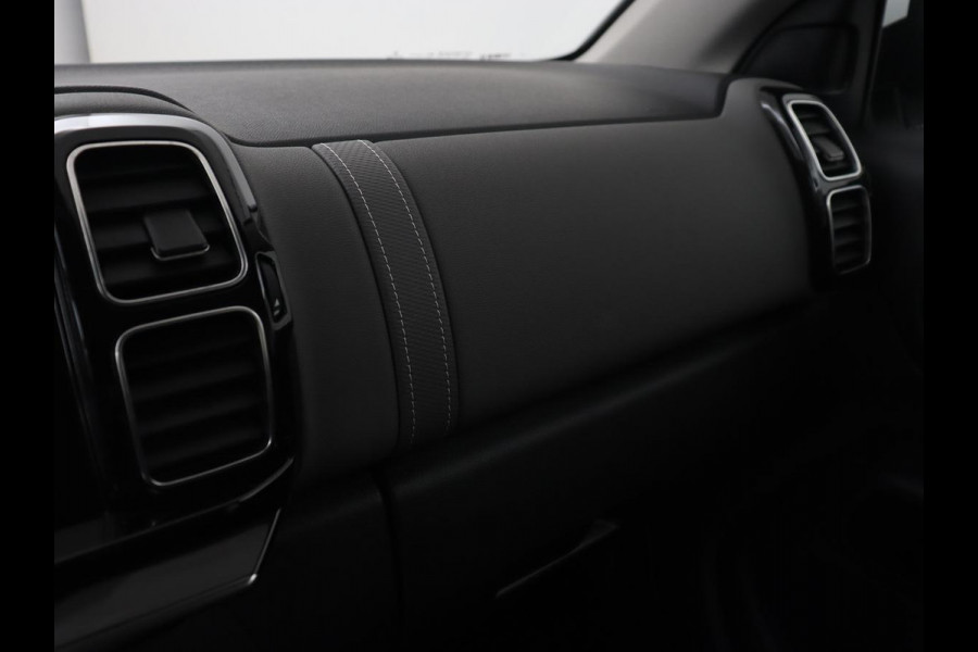 Citroën C5 Aircross 1.6 Plug-Hybrid 225 Business | Trekhaak | Camera | Carplay | Navigatie | Digital Cockpit | Parkeerhulp | Climate control | 18'' | Cruise control | Bluetooth | Dodehoek detectie