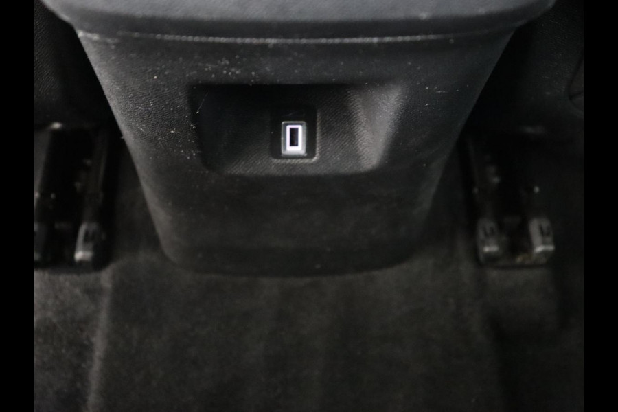 Citroën C5 Aircross 1.6 Plug-Hybrid 225 Business | Trekhaak | Camera | Carplay | Navigatie | Digital Cockpit | Parkeerhulp | Climate control | 18'' | Cruise control | Bluetooth | Dodehoek detectie