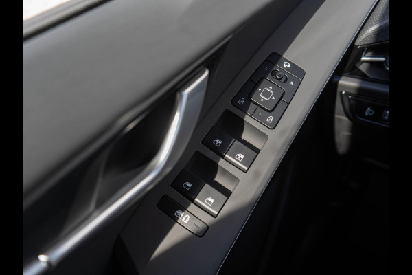 Kia Niro 1.6 GDi Hybrid DynamicPlusLine | Navigatie | Stoel en stuurverwarming
