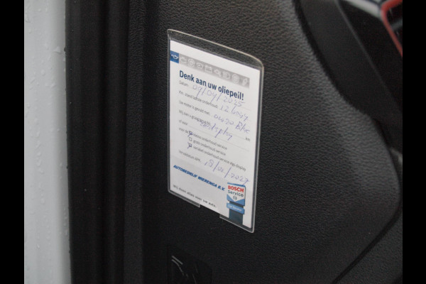 Škoda SCALA 1.0 TSI Sport Business | Apple Carplay | Trekhaak | Parkeensensoren | Sportstoelen | NL-Auto |