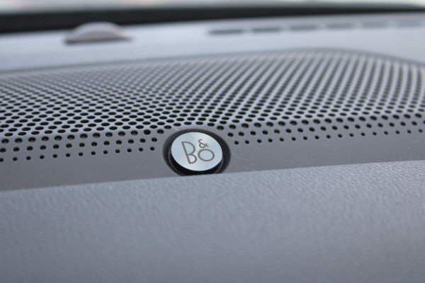 Ford Kuga 2.5 PHEV Graphite Tech Edition | Panoramadak | Trekhaak | BLIS | Full Options