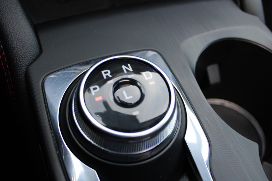 Ford Kuga 2.5 PHEV Graphite Tech Edition | Panoramadak | Trekhaak | BLIS | Full Options