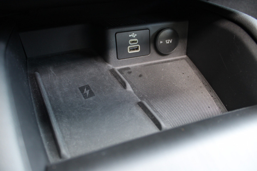 Ford Kuga 2.5 PHEV Graphite Tech Edition | Panoramadak | Trekhaak | BLIS | Full Options