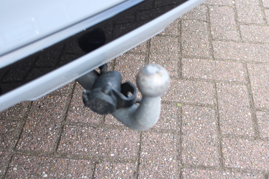 Ford Kuga 2.5 PHEV Graphite Tech Edition | Panoramadak | Trekhaak | BLIS | Full Options