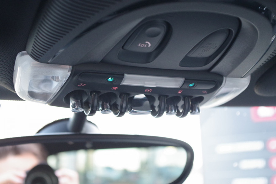MINI Mini 2.0 179 PK Automaat Cooper S MINI Yours, Panoramadak, Harmon/Kardon, Leder