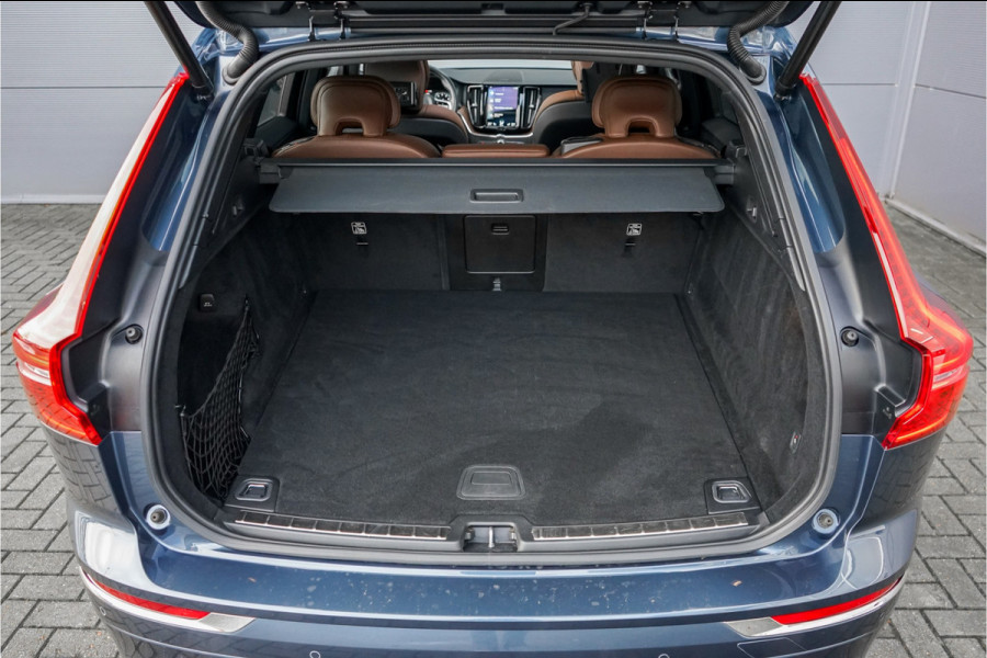 Volvo XC60 2.0 B5 Inscription Pano ACC H/K Leder HUD Trekhaak