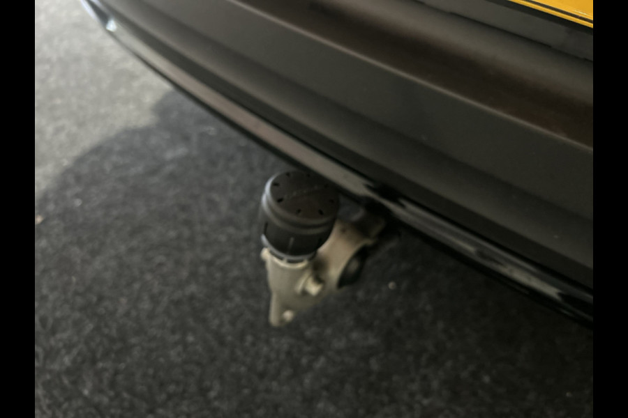 Volvo C40 Recharge Twin Ultimate 82 kWh Harman Kardon, elektr. stoelen met memory, elektr. achterklep, panorama glasdak wordt verwacht