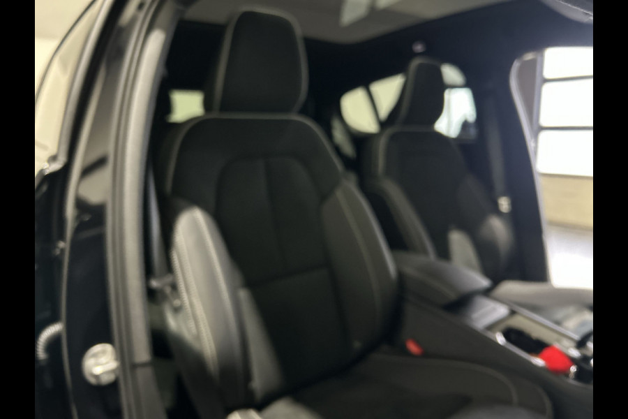 Volvo C40 Recharge Twin Ultimate 82 kWh Harman Kardon, elektr. stoelen met memory, elektr. achterklep, panorama glasdak wordt verwacht