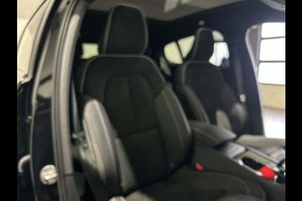 Volvo C40 Recharge Twin Ultimate 82 kWh Harman Kardon, elektr. stoelen met memory, elektr. achterklep, panorama glasdak wordt verwacht