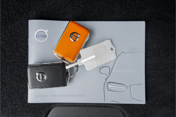 Volvo XC60 2.0 B5 Inscription Pano ACC H/K Leder HUD Trekhaak