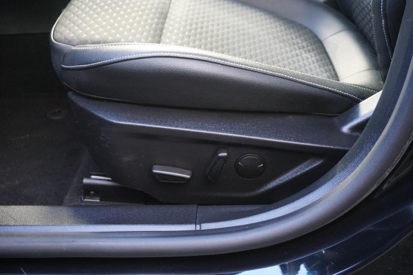 Ford FOCUS Wagon 1.0 EcoB.155PK!! Hybrid Titanium X/Zeer compleet!! Nieuwprijs E37.600,--!!