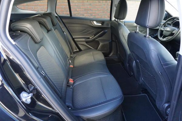 Ford FOCUS Wagon 1.0 EcoB.155PK!! Hybrid Titanium X/Zeer compleet!! Nieuwprijs E37.600,--!!