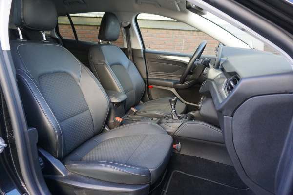 Ford FOCUS Wagon 1.0 EcoB.155PK!! Hybrid Titanium X/Zeer compleet!! Nieuwprijs E37.600,--!!