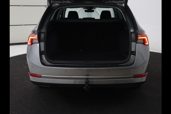 Škoda Octavia 1.0 TSI Business Edition Plus | Stoelverwarming | Adaptive cruise | Trekhaak | Carplay | Sfeerverlichting | Navigatie | Keyless | Full LED | Parkeerhulp | Climate control