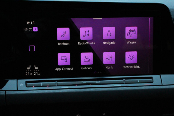 Volkswagen Golf Variant 1.5 eTSI 150pk DSG Style | Navigatie | Apple Carplay/Android Auto | Lane Assist | Dodehoek Assistent | Head-up Display |Park Assist | Parkeersensoren | Camera | Stuur- en stoelverwarming | Keyless Entry/Start | LED-verlichting voor