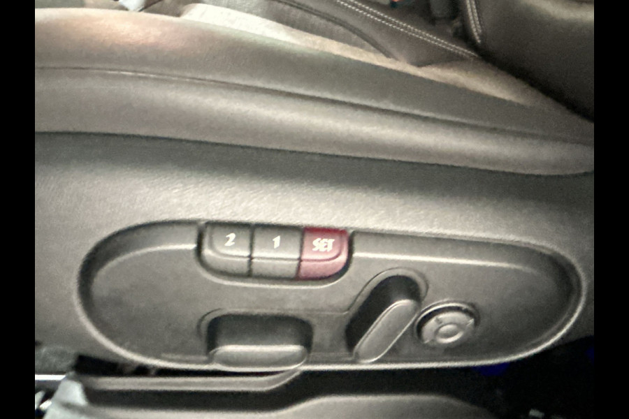 MINI Countryman 1.5 Cooper S E ALL4 Untamed Edition HUD Display | Verwarmde voorruit | Elektrische stoelen