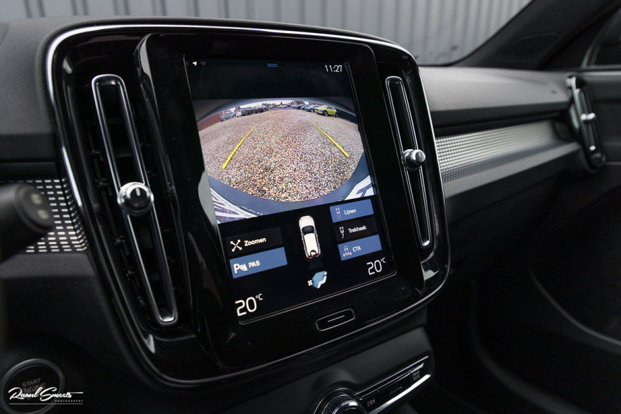 Volvo XC40 1.5 T5 Recharge R-Design | Zwenkbare trekhaak | Adaptieve cruise | Blis | Metallic |
