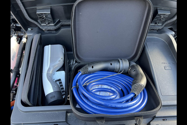 Hyundai KONA ELECTRIC Comfort Smart 65.4 kWh | Longrange | 3-Fase Lader | Warmtepomp | Dealeronderhouden | Fabrieksgarantie Hyundai tot 2029 | Elektrische Achterklep | Stoel & Stuurverwarming | Afnembare Trekhaak | Rijklaar Geleverd