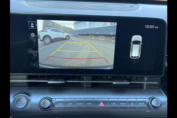 Hyundai KONA ELECTRIC Comfort Smart 65.4 kWh | Longrange | 3-Fase Lader | Warmtepomp | Dealeronderhouden | Fabrieksgarantie Hyundai tot 2029 | Elektrische Achterklep | Stoel & Stuurverwarming | Afnembare Trekhaak | Rijklaar Geleverd