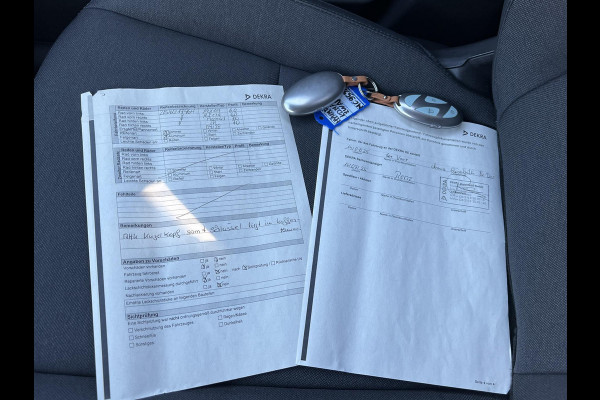 Hyundai KONA ELECTRIC Comfort Smart 65.4 kWh | Longrange | 3-Fase Lader | Warmtepomp | Dealeronderhouden | Fabrieksgarantie Hyundai tot 2029 | Elektrische Achterklep | Stoel & Stuurverwarming | Afnembare Trekhaak | Rijklaar Geleverd