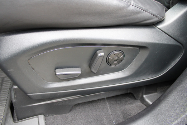 Ford Explorer 3.0 V6 EcoBoost PHEV Platinum | Panoramadak | Leder | Massage | B&O