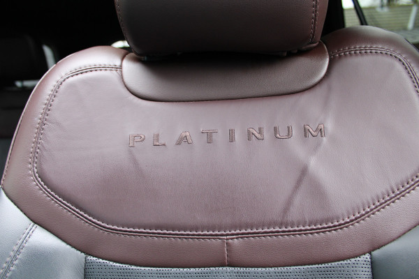 Ford Explorer 3.0 V6 EcoBoost PHEV Platinum | Panoramadak | Leder | Massage | B&O