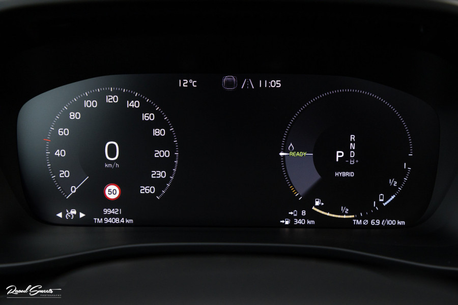 Volvo XC40 1.5 T5 Plug-in hybrid Ultimate Dark | Panorama dak | Adaptieve cruise | Blis | Memory | Harman Kardon |