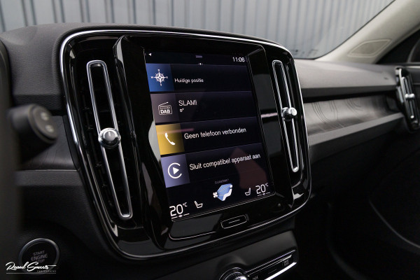 Volvo XC40 1.5 T5 Plug-in hybrid Ultimate Dark | Panorama dak | Adaptieve cruise | Blis | Memory | Harman Kardon |