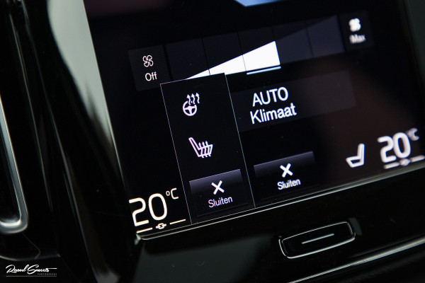 Volvo XC40 1.5 T5 Plug-in hybrid Ultimate Dark | Panorama dak | Adaptieve cruise | Blis | Memory | Harman Kardon |