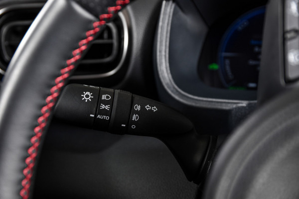 Toyota Yaris Cross 1.5 Hybrid 130 GR Sport | Dig.Cockpit | Adapt.Cruise | Head-up | Stoel+Stuurverw. | 360 Camera | PDC + NAV + App.Connect (Draadloos) | ECC | LM 18" | 9816