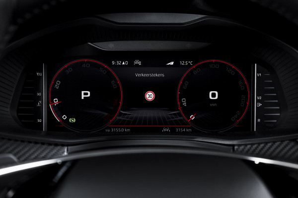 Škoda Kamiq 1.5 TSI 150 PK Monte Carlo - Automaat | Pano | Elek. Trekhaak | Dig. Cockpit | Cruise | Stoelverw. | Camera | PDC | NAV + App. Connect | ECC |  LM 18" | 0971