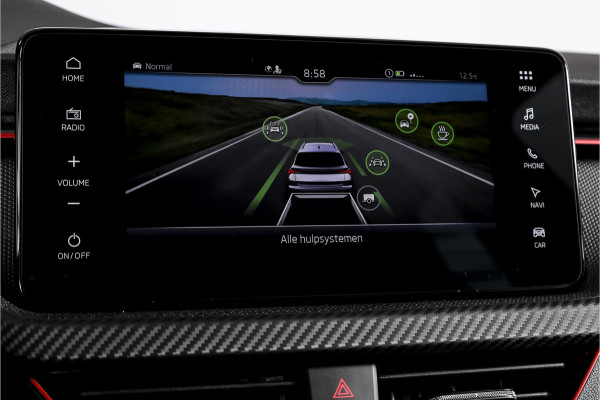 Škoda Kamiq 1.5 TSI 150 PK Monte Carlo - Automaat | Pano | Elek. Trekhaak | Dig. Cockpit | Cruise | Stoelverw. | Camera | PDC | NAV + App. Connect | ECC |  LM 18" | 0971