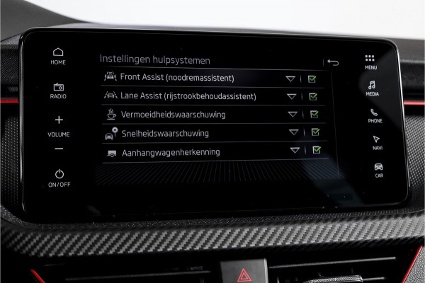 Škoda Kamiq 1.5 TSI 150 PK Monte Carlo - Automaat | Pano | Elek. Trekhaak | Dig. Cockpit | Cruise | Stoelverw. | Camera | PDC | NAV + App. Connect | ECC |  LM 18" | 0971