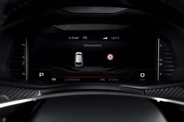 Škoda Kamiq 1.5 TSI 150 PK Monte Carlo - Automaat | Pano | Elek. Trekhaak | Dig. Cockpit | Cruise | Stoelverw. | Camera | PDC | NAV + App. Connect | ECC |  LM 18" | 0971