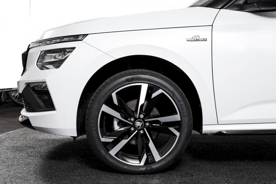 Škoda Kamiq 1.5 TSI 150 PK Monte Carlo - Automaat | Pano | Elek. Trekhaak | Dig. Cockpit | Cruise | Stoelverw. | Camera | PDC | NAV + App. Connect | ECC |  LM 18" | 0971