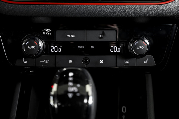 Škoda Kamiq 1.5 TSI 150 PK Monte Carlo - Automaat | Pano | Elek. Trekhaak | Dig. Cockpit | Cruise | Stoelverw. | Camera | PDC | NAV + App. Connect | ECC |  LM 18" | 7442