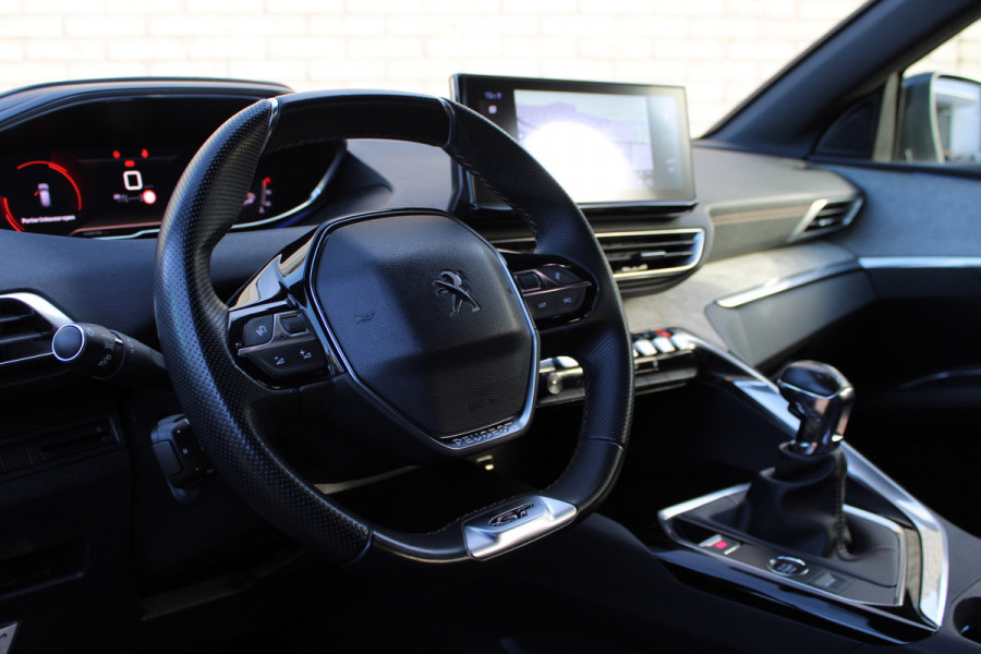 Peugeot 3008 1.2 PureTech GT Trekhaak | Navigatie | Adaptieve cruise