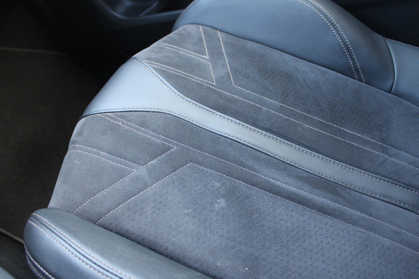 Peugeot 3008 1.2 PureTech GT Trekhaak | Navigatie | Adaptieve cruise