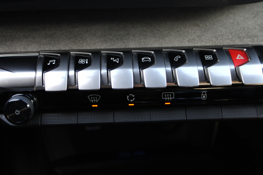 Peugeot 3008 1.2 PureTech GT Trekhaak | Navigatie | Adaptieve cruise