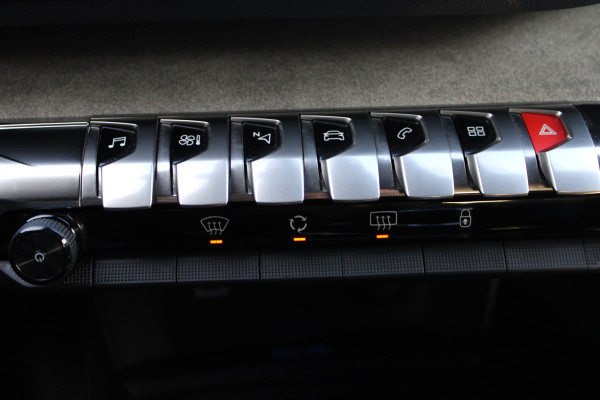 Peugeot 3008 1.2 PureTech GT Trekhaak | Navigatie | Adaptieve cruise