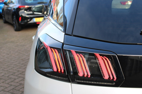 Peugeot 3008 1.2 PureTech GT Trekhaak | Navigatie | Adaptieve cruise