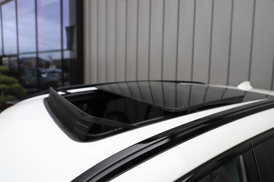 BMW X5 xDrive45e M | 394PK | Luchtvering | Head-up | Massage | M-Stoelen | Sfeerverlichting | Keyless-go | Stoelkoeling | Trekhaak | 20