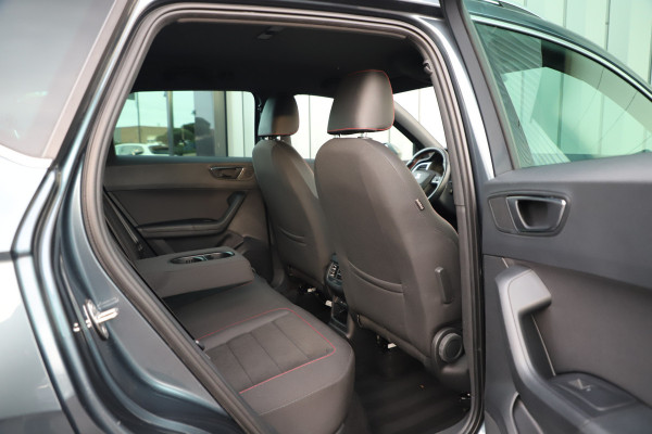 Seat Ateca 1.4 EcoTSI FR Business Intense | DSG7 | 150PK | Keyless-go | Beats audio | Stoelverwarming | Trekhaak | Carplay | Camera | 2018.