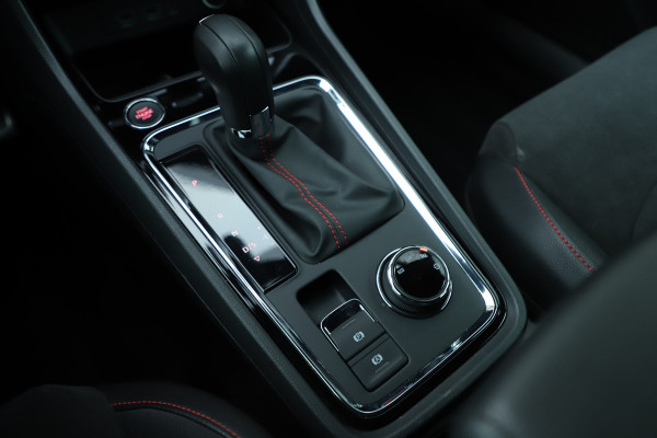 Seat Ateca 1.4 EcoTSI FR Business Intense | DSG7 | 150PK | Keyless-go | Beats audio | Stoelverwarming | Trekhaak | Carplay | Camera | 2018.